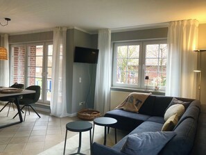 Smart TV - Spacious, bright apartment with 2 bedrooms and south-facing balcony (Juist)