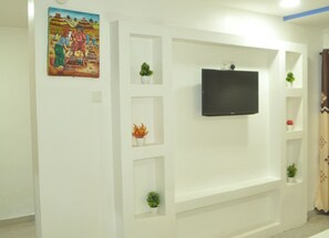 Verduisterende gordijnen, geluiddichte muren, gratis wifi