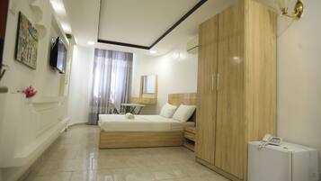 Blackout curtains, soundproofing, free WiFi