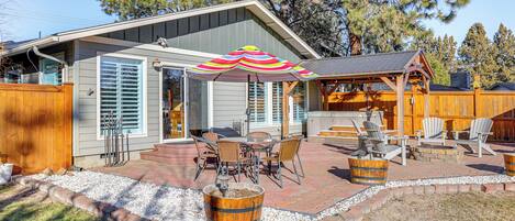 하우스 (4 Bedrooms) | 숙박 시설 정면