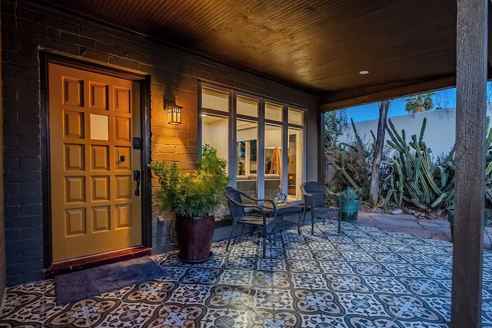 Cool Tucson Home w/ A/C & Monsoon Views! - Tucson, AZ