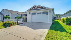 House (2 Bedrooms) | Interior - Golf, Shop & Unwind: Lovely Home in The Villages! (Wildwood)