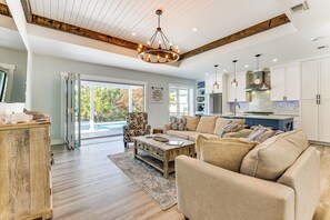 Interior - Tranquility & Nearby Beach Access: Private Oasis (Santa Rosa Beach)