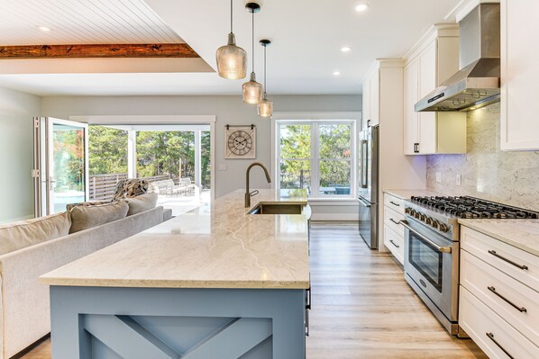 Interior - Tranquility & Nearby Beach Access: Private Oasis (Santa Rosa Beach)