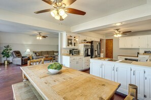 Nhà (3 Bedrooms) | Nội thất