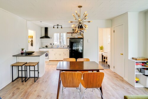 Mtn Views + On-site Hiking Trails: Catskills Cabin