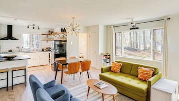 Rumah (2 Bedrooms) | Interior