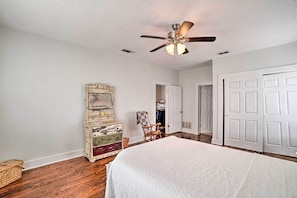 House (2 Bedrooms) | Interior