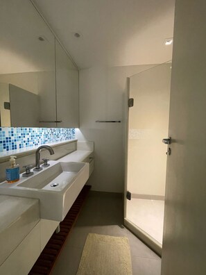Apartment | 3 bedrooms, Internet - Visconde Exclusive Cozy 3 BDR in Ipanema (Rio de Janeiro)