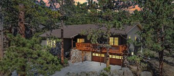New Listing! Mountain Forest Scenic Home - Hot Tub