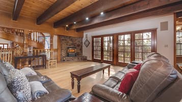 TV connectée, cheminée