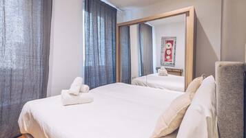 2 Schlafzimmer, BĂŒgeleisen/BĂŒgelbrett, WLAN, BettwĂ€sche