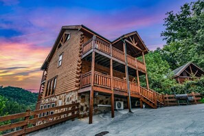 Cabin, 4 Bedrooms | Exterior