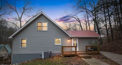 Deerfield Hideaway At Old Smokey 5 Bedroom Home