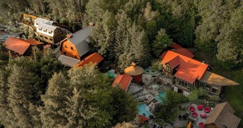 Getaway in Mont-Tremblant Ski and Golf at L'Aiglon