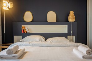 1 chambre, fer et planche à repasser, accès Internet, draps fournis
