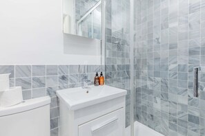 Dusche, Haartrockner