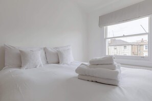 2 chambres, fer et planche à repasser, Wi-Fi, literie fournie