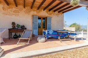 Villa | Buiten dineren