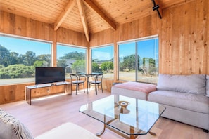 TV, fireplace, offices - Incredible Sea Ranch Escape for 6, w/ Ocean Trail! (Sea Ranch)