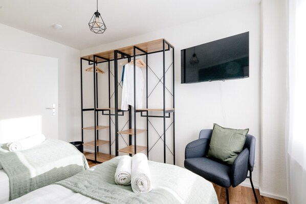 2 bedrooms, WiFi, bed sheets