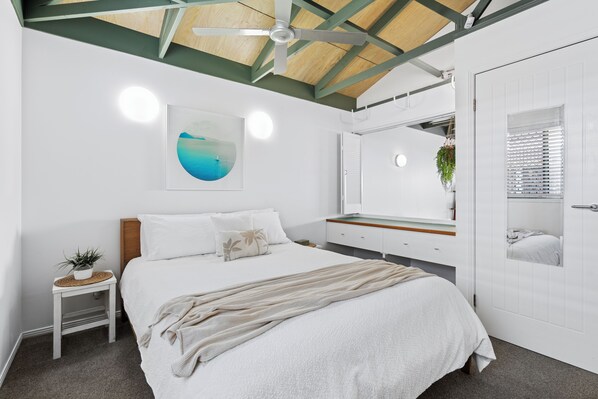 3 bedrooms, free WiFi, bed sheets