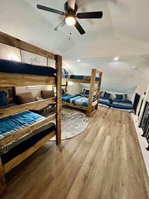 5 bedrooms, free WiFi, wheelchair access