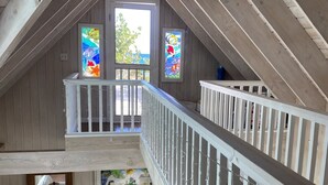 Smart TV - Spinney Dune-Beachfront Cottage in the Heart of Hope Town With Harbour Views (Hope Town)