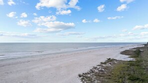 Una playa cerca