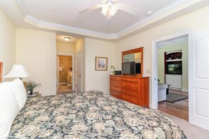 2 makuuhuonetta, silitysrauta/-lauta, ilmainen Wi-Fi, vuodevaatteet