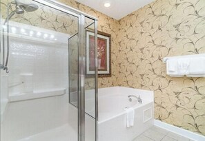 Shower, towels - Greenbriar #314 Great Community! (North Myrtle Beach)