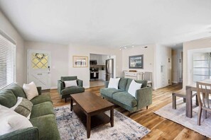 Smart TV, fireplace, offices
