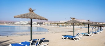Home2Book Charming Duplex, Terrace & Pool, Caleta