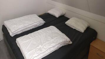 27 Schlafzimmer, individuell eingerichtet
