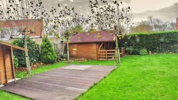 Classic House, 3 Bedrooms | Garden