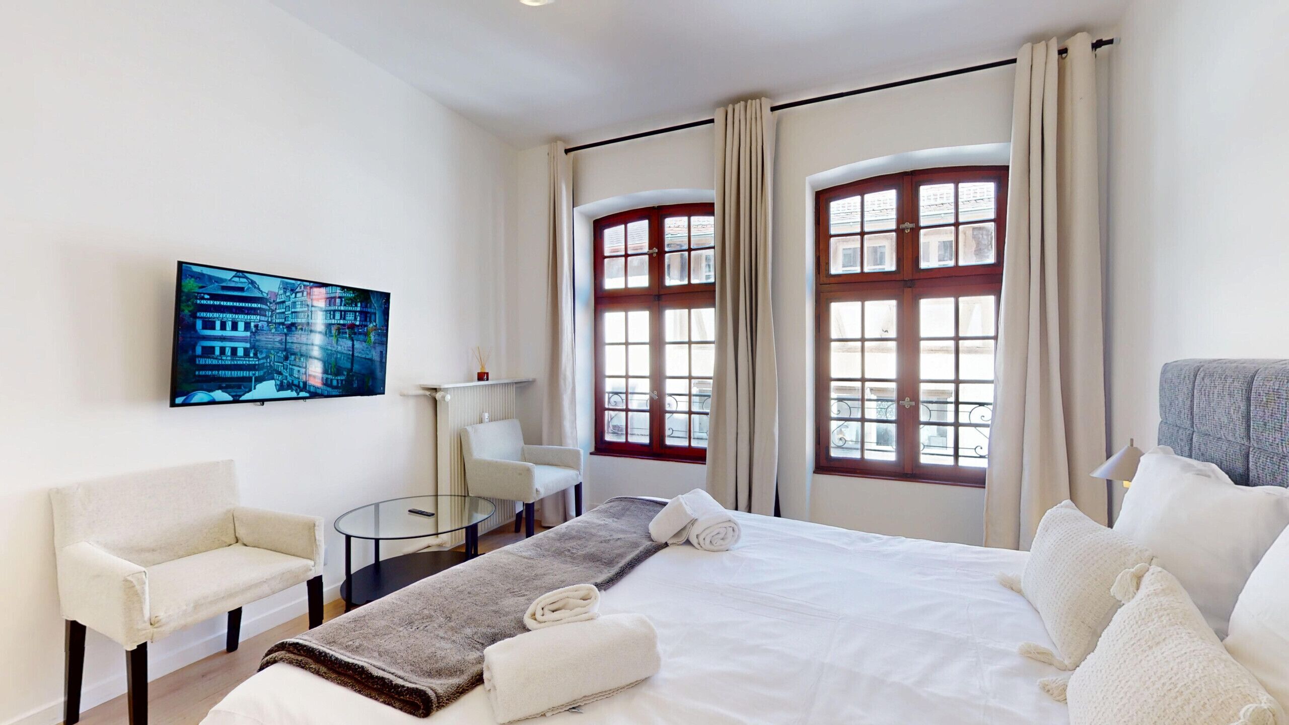 1 chambre, fer et planche à repasser, Wi-Fi gratuit, draps fournis