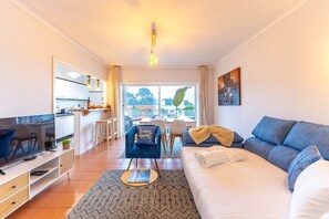 TV - Divine Waves Duplex by Portugal Active (Viana do Castelo)