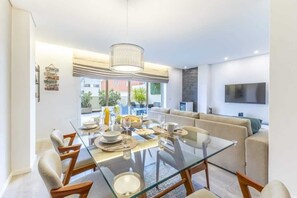 Dining - Tide Terrace Duplex - Sea Escape (Viana do Castelo)