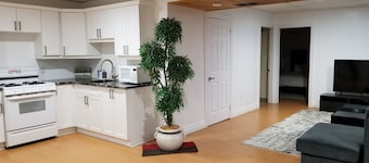 Starlit : Private 5 Acres Lakefront Cottage - Georgian Bay