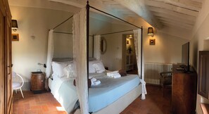 Deluxe Double Room, Pool View