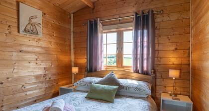 Moor View (Oak Tree Lane)
Gorgeous rustic charm