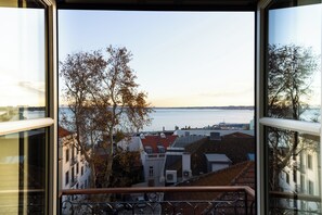 Deluxe Penthouse, 2 Bedrooms, River View | Water view - Hermitage Castelo - Casa Sé (Lisbon)