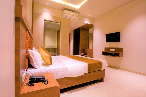 Deluxe Double or Twin Room | Free WiFi - HOTEL REGENCY (Vasai)