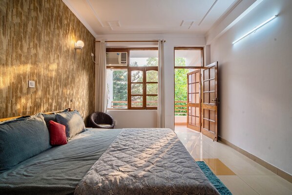 Standard Room, Balcony, Valley View