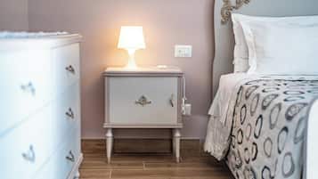 2 bedrooms, desk, iron/ironing board, WiFi (free)