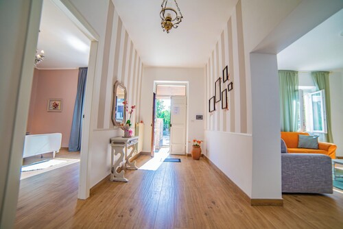 House with garden between spa and ancient villages - parking and WiFI