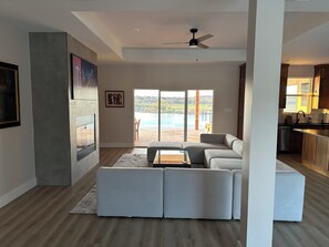 TV - The Cove at Lake Nasworthy
Luxury (San Angelo)