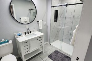 Hair dryer, towels - Modern High-Rise Apartment - 1 (Tulsa)