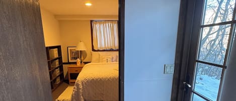 1 多间卧室、熨斗/熨衣板、WiFi、床单