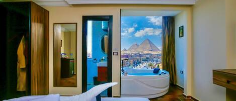 1 bedroom, desk, iron/ironing board, WiFi